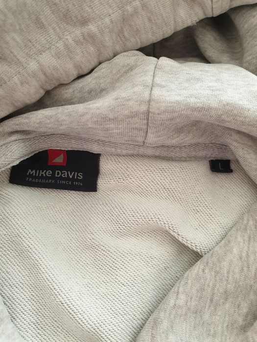 Sweat marca Mike Davis