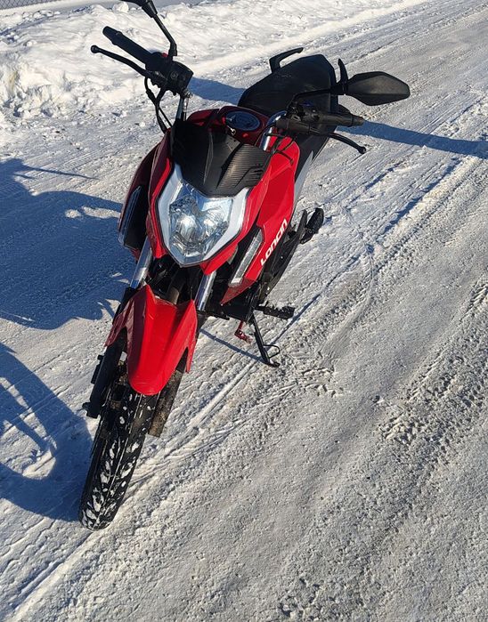 Продам мотоцикл Loncin cr1s 200