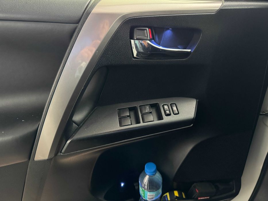 Toyota RAV4 - Hybrid Premium Style 4x4