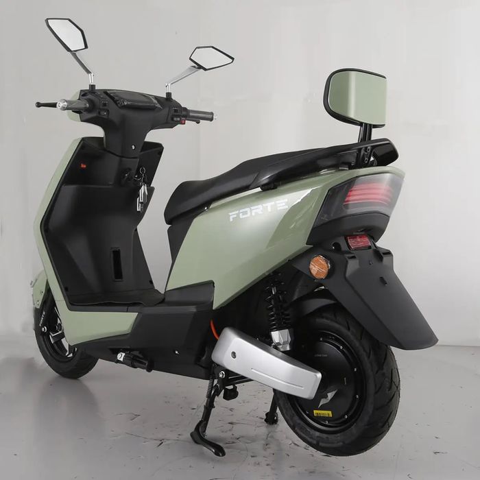 Скутер акумуляторний FORTE T3