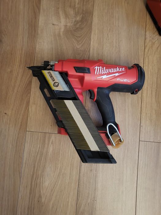 Gwozdziarka Milwaukee M18 FFN