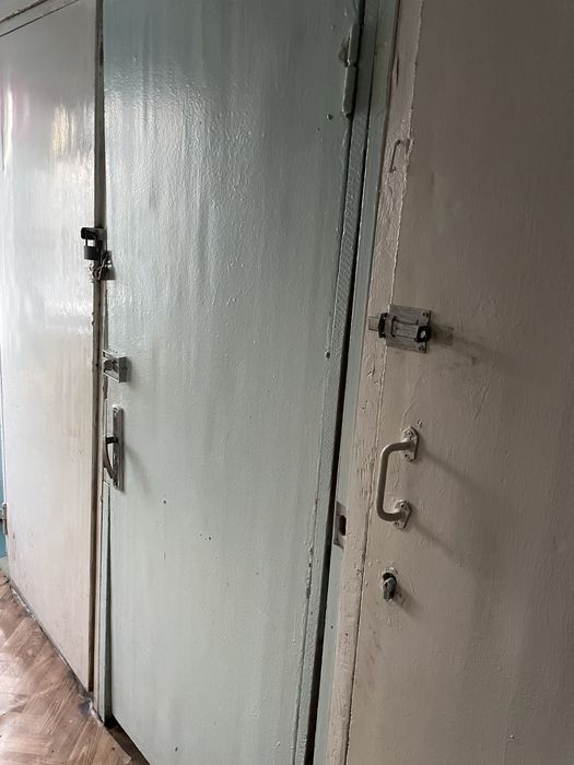 Кімната в гуртожитку не подалік макдоналдс