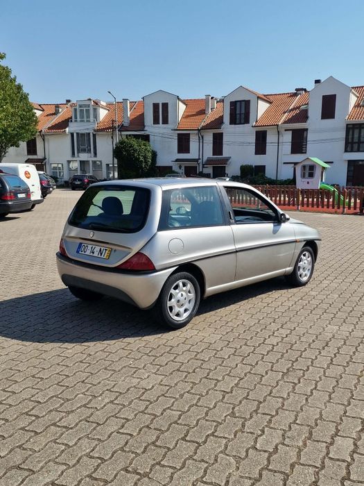Lancia Y 1.2 . 1.6