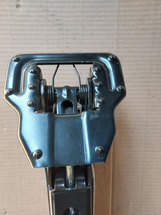 Новий Домкрат Porsche Cayenne Macan