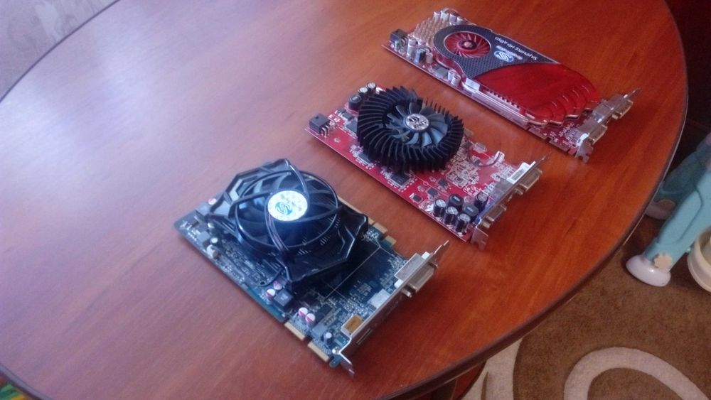 Продам Видеокарти.