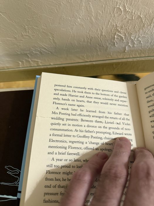 Ian McEwan - On Chesil Beach перше видання (підписана автором; signed)