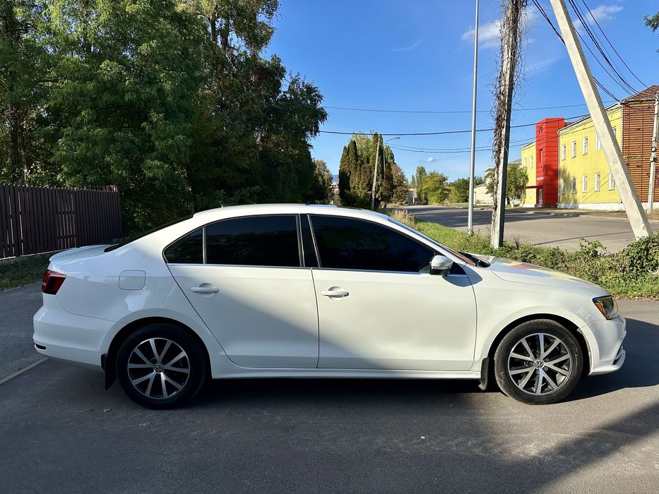 Volkwagen Jetta 1.4 TSI SE