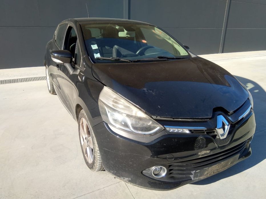 RENAULT CLIO IV - 2012 - Para Peças