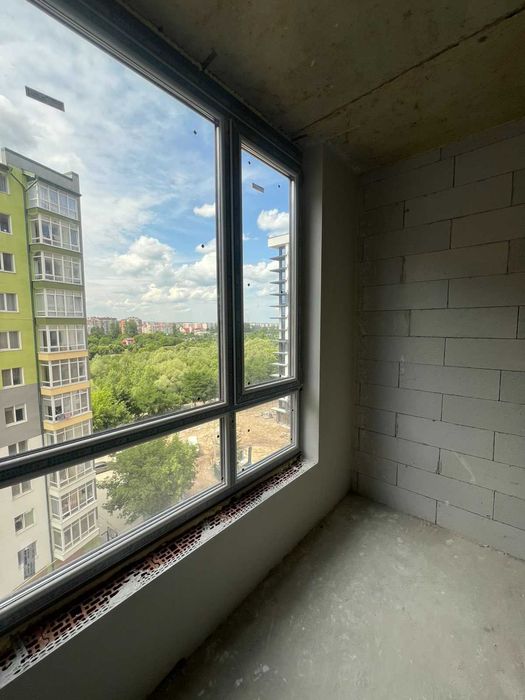 Продаж 2 кімнатна Паркова Алея  здана