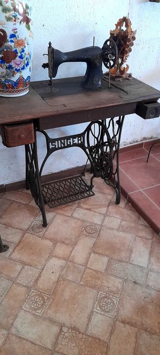 Sprzedam starą maszynę do szycia