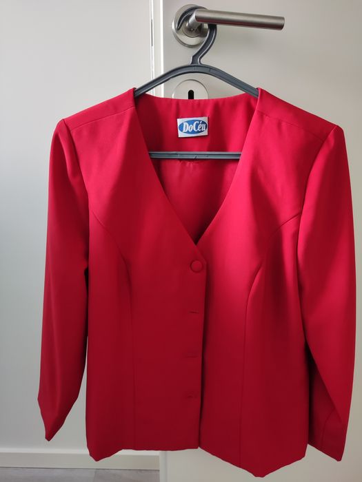 Blazer vermelho como novo