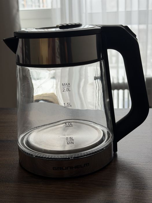 новий електрочайник Grunhelm EKG-2320 (2.0 л)