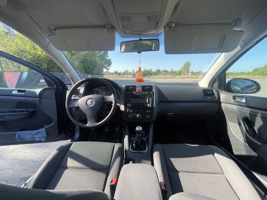 Volkswagen Golf V 1.6 MPI