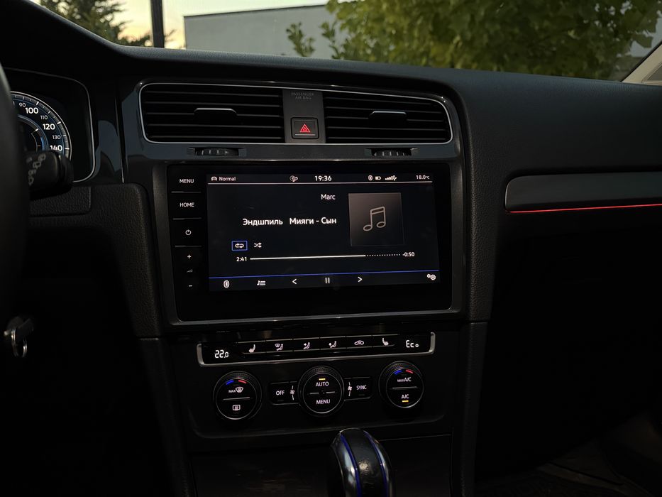Продам Volkswagen E-golf 36kw ,Пробіг 76.000км