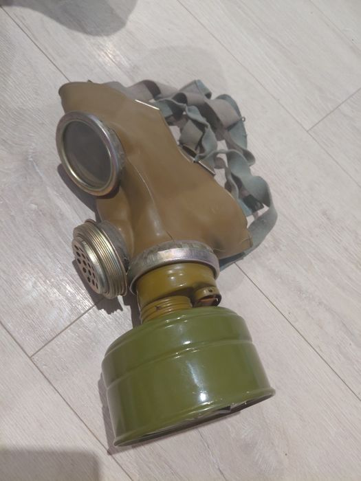Продам противогаз мм-1