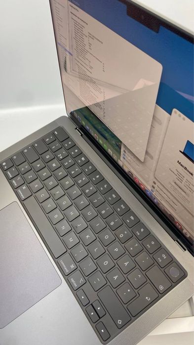 Appleц MacBook Pro 14 M5 24/1TB Space Black (MDE34) 2025
