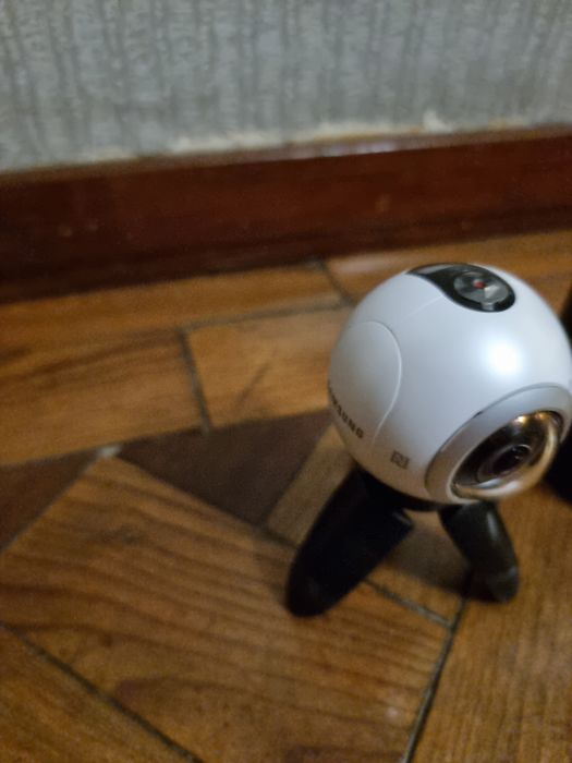 Câmara Samsung Gear 360 + oferta