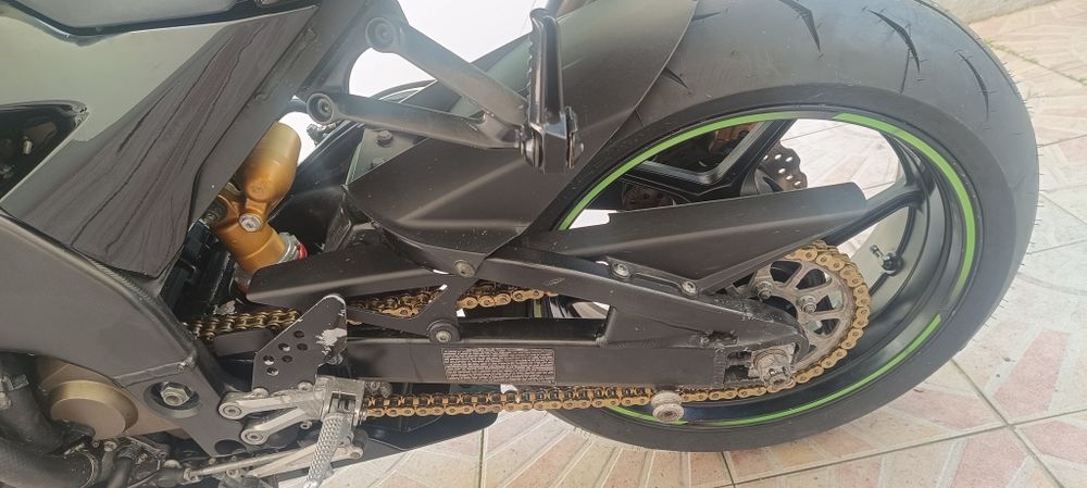 Kawasaki zx10 04