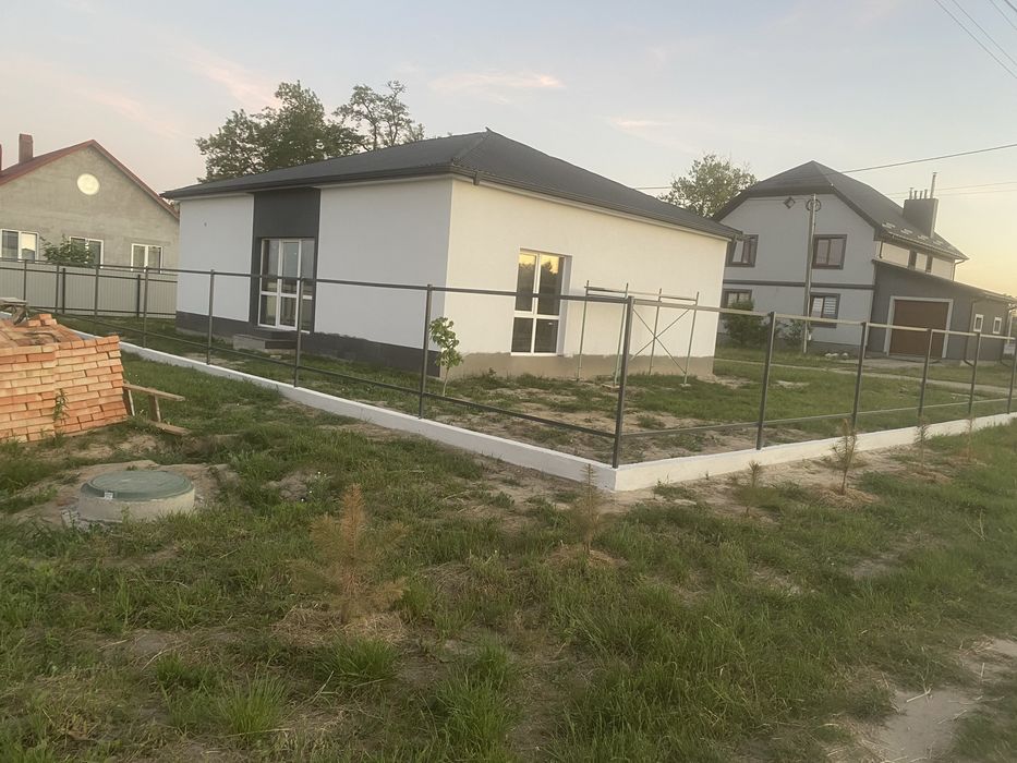 Продам котедж-американка Рівне (Олександрія)