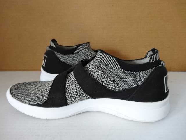 Buty NIKE AIR roz 44 Bieganie sportowe Adidasy