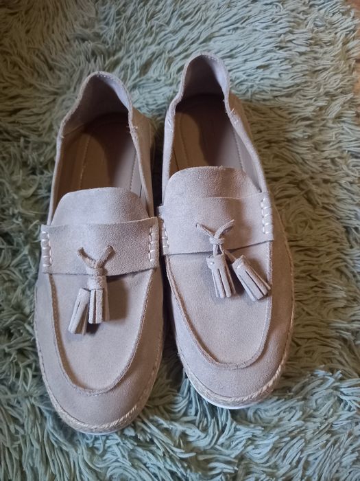 Замшеві лофери Zara