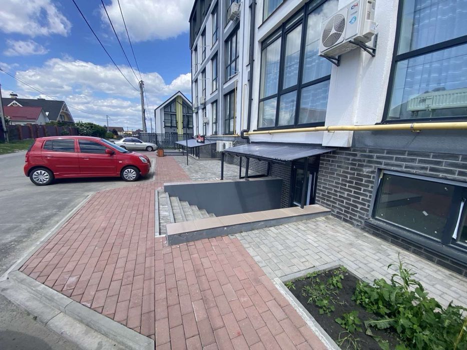 Здам в оренду приміщення 125м2(58,1 м2 та 66,3 м2) Петрівське містечко