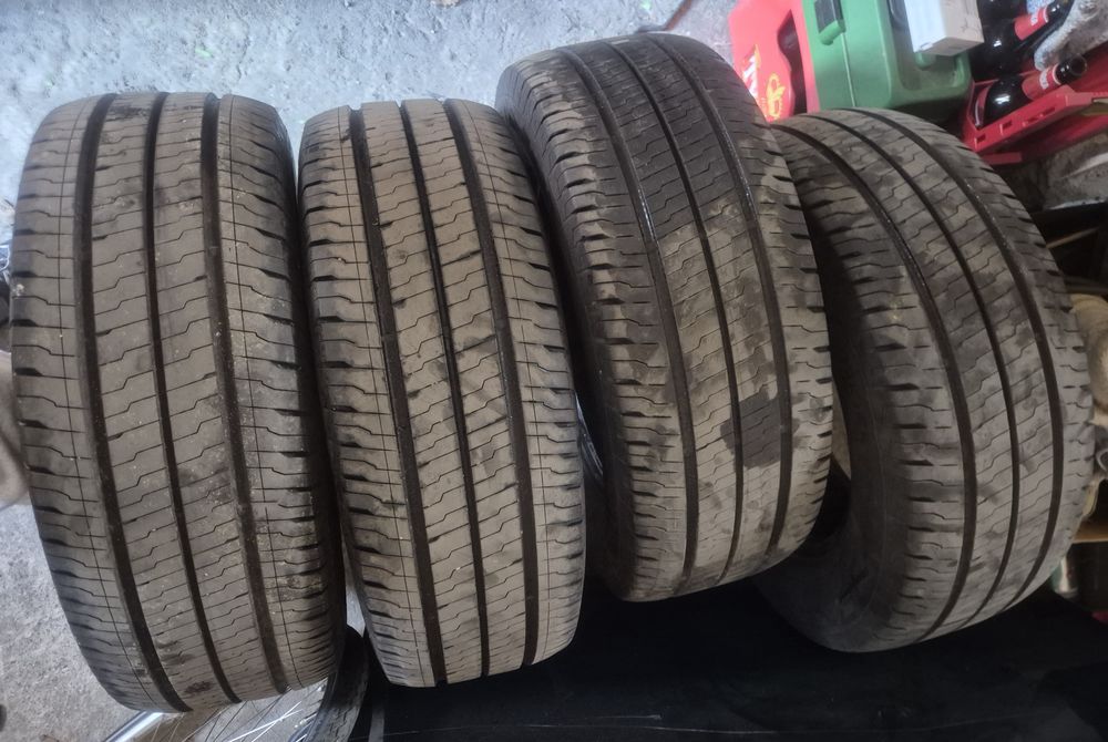 Continental 235/65R16 C VanContact Eco