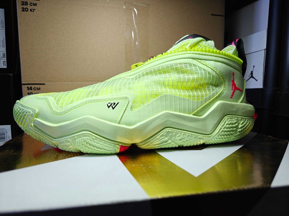 Оригінальні баскетбольні кросівки Jordan Why Not 6