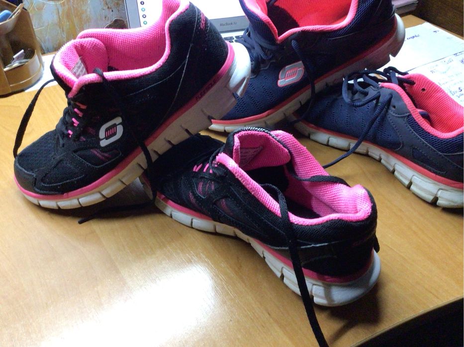Жіночі кросівки Skechers 24,5  і 25 розм.