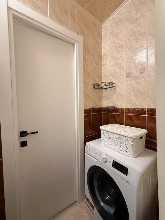 Продаж 3-кімнатної квартири з якісним ремонтом. Євгена Коновальця, 10