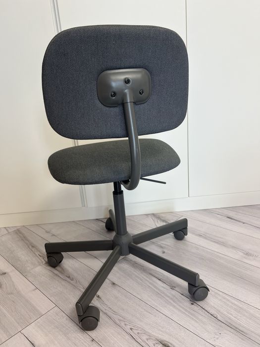 Офісне крісло IKEA
