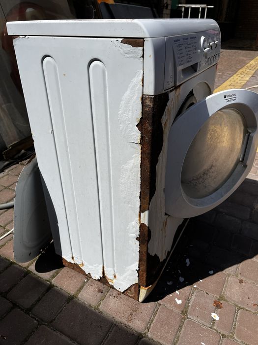 Пральна машина Hotpoint Ariston ARSL100 (1100грн)