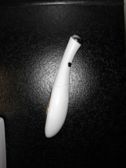 Masażer soniczny oczy twarz