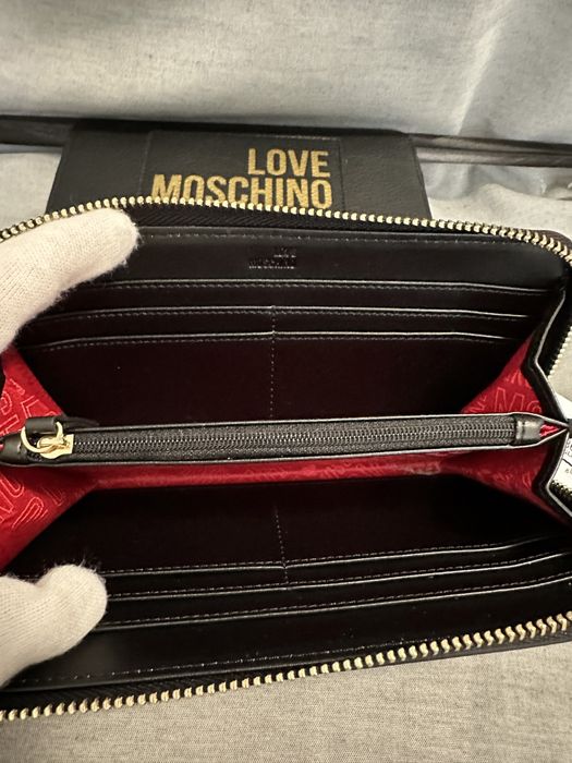 Черный кошелек LOVE MOSCHINO