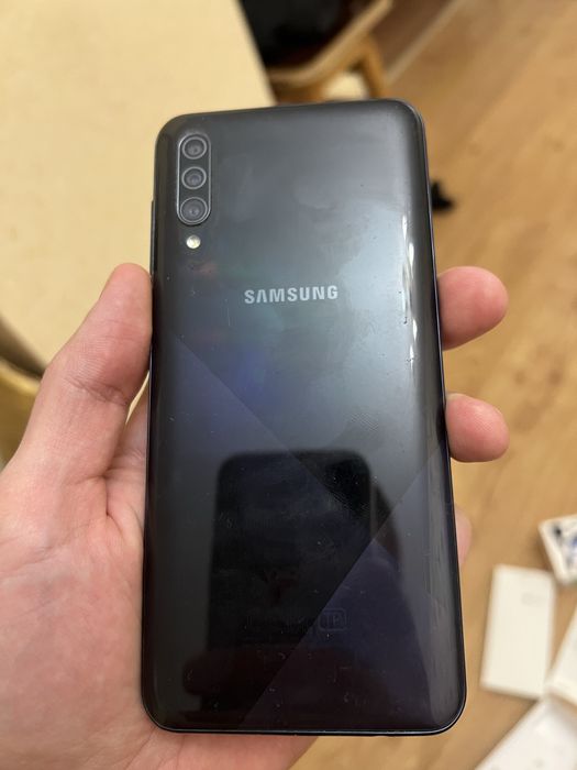 Продам Samsung a30s