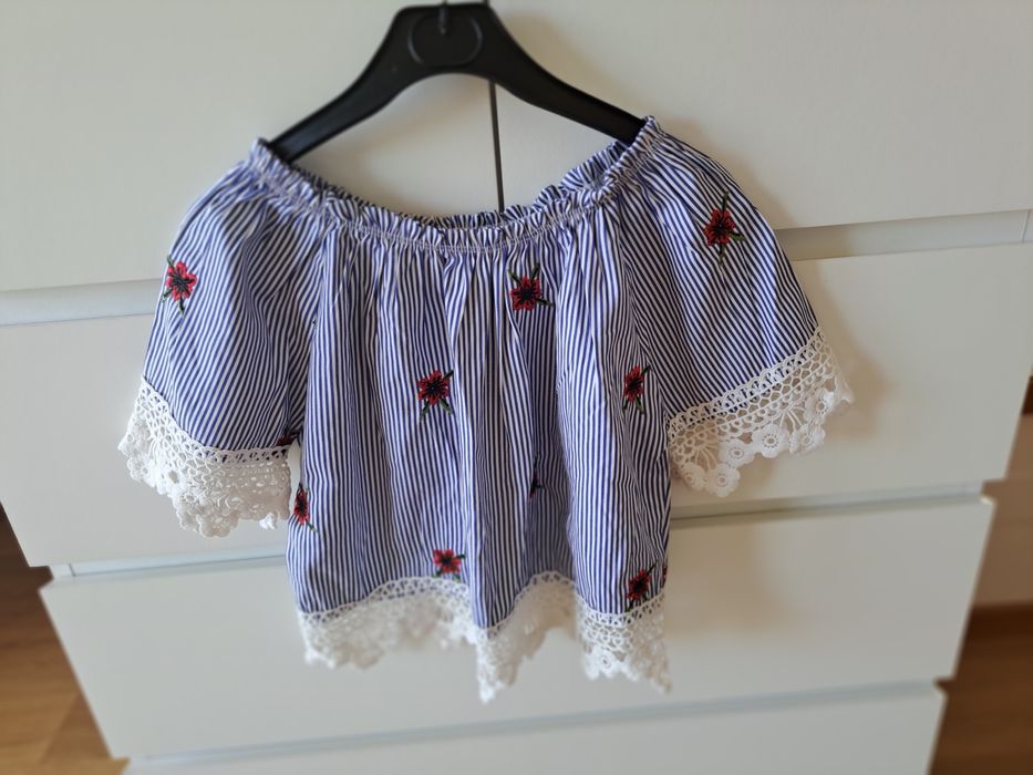 Top S às com rendae bordado