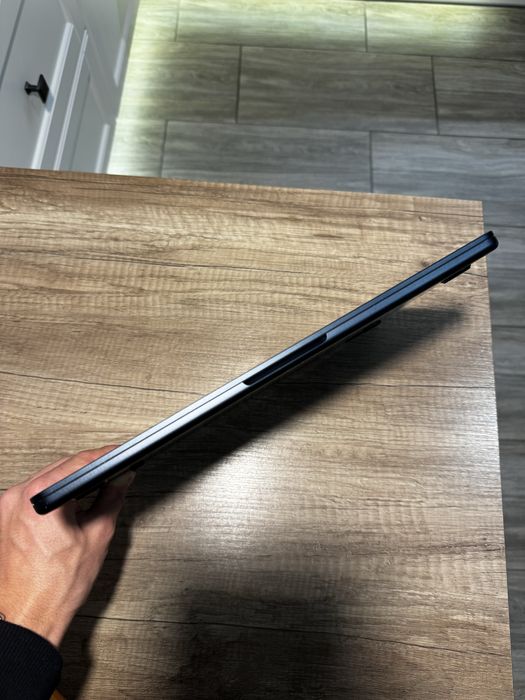 MacBook Air M2 8GB 256SSD