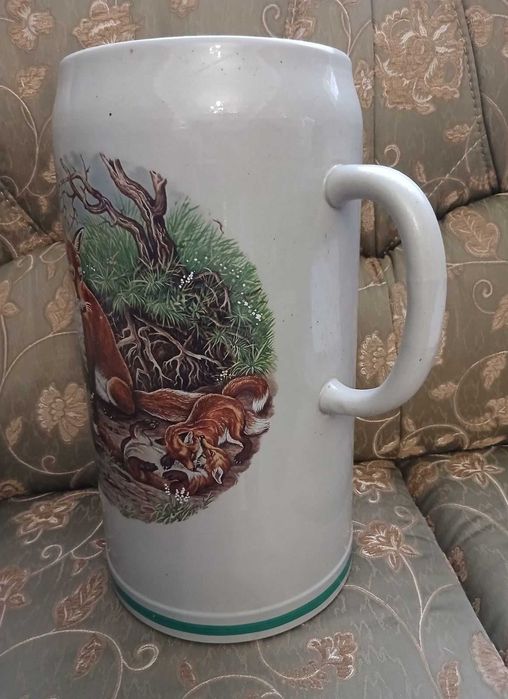 Великий пивний кухоль на 10 літрів