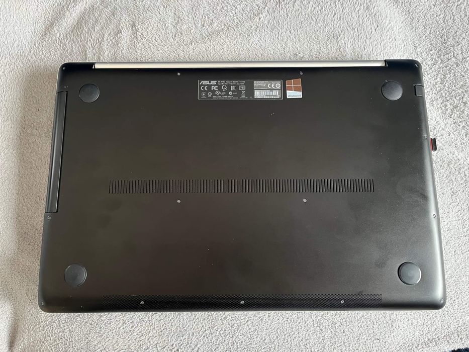 Laptop asus i7/8gb/ssd+hdd