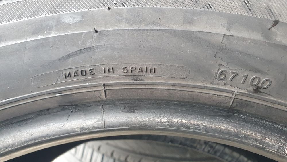 215/55 R17  4шт Bridgestone (Бриджестон) Авторезина, шини.