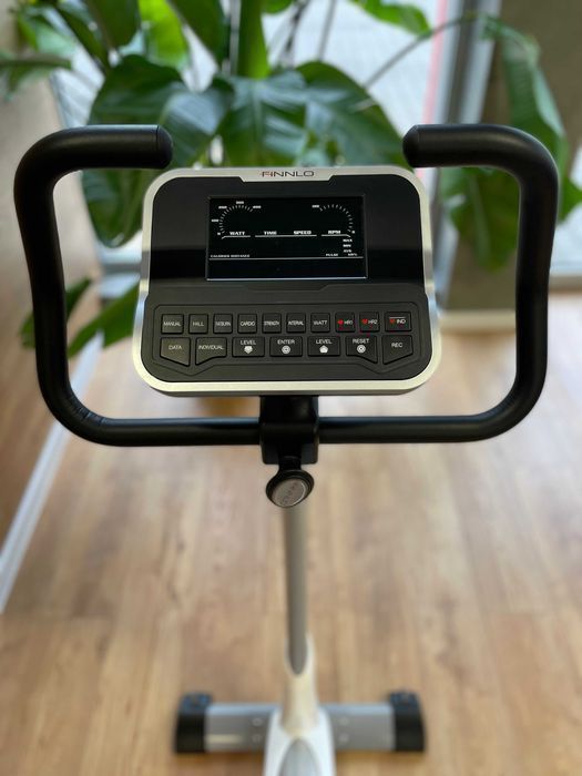 Rower elektromagnetyczny Finnlo Exum XTR. Duża ekspozycja
