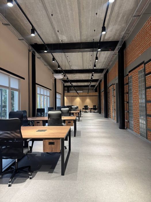 Оренда офісів 100-700м2 у новому бізнес-центрі в Ужгороді