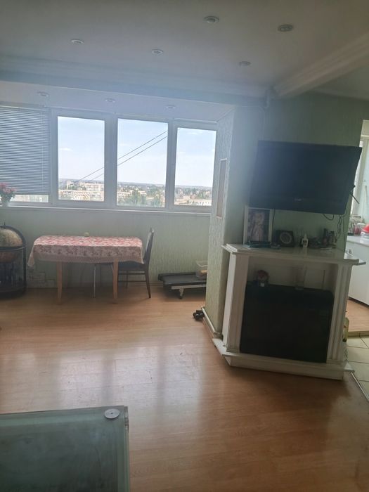 Продаю 3к/кв- студия пр.Мира 14/15 79/46/11  43000$