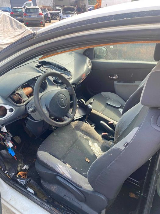 Renault Clio comercial 1.5 dci 2011 para PEÇAS