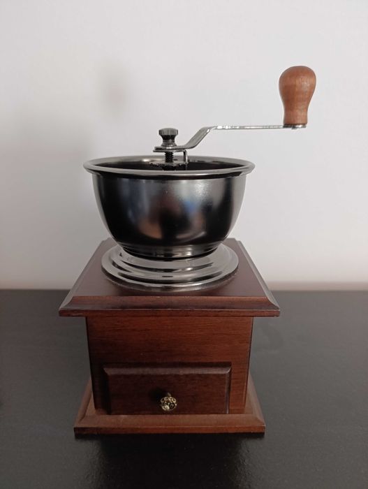 Moinho de Café Vintage (Novo)