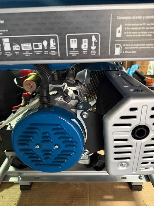 Gerador Hyundai HHY7000FE 5.5KW - Rigorosamente novo e sem uso