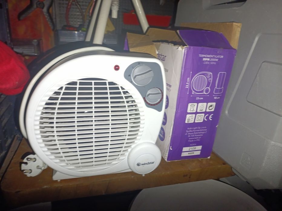 Grzejnik elektryczny Termowentylator 2000 wat