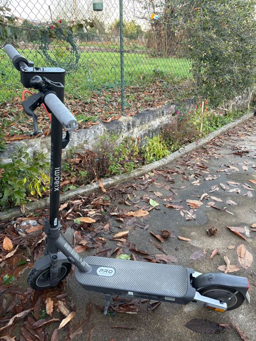 Vendo trotinete Xiaomi 5 pro nova
