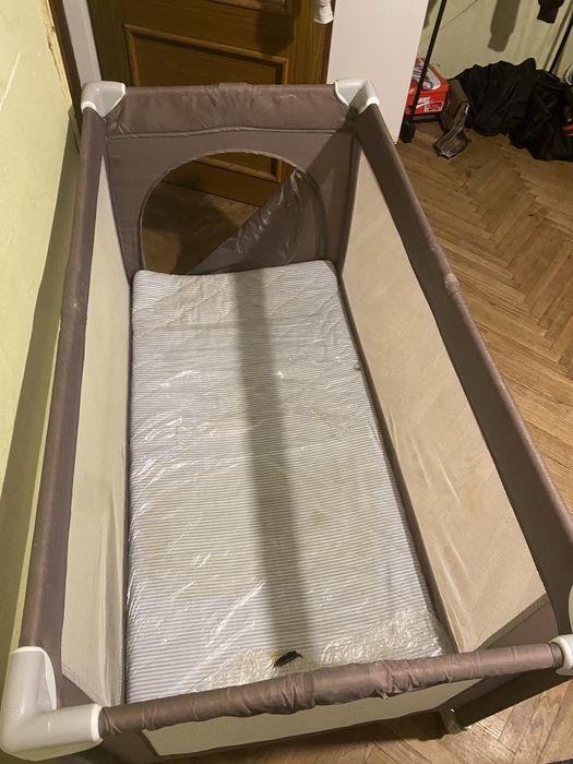 Продам дитячий манеж