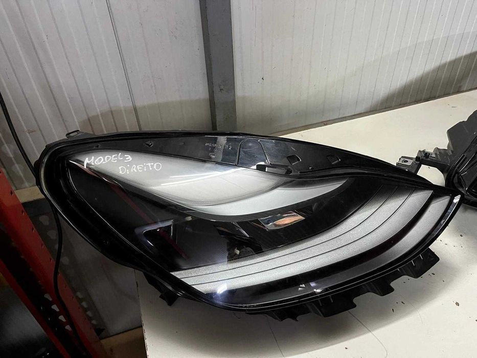 Par de faróis Tesla Model 3 Y